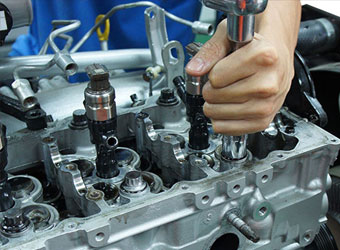 Engine repair photo